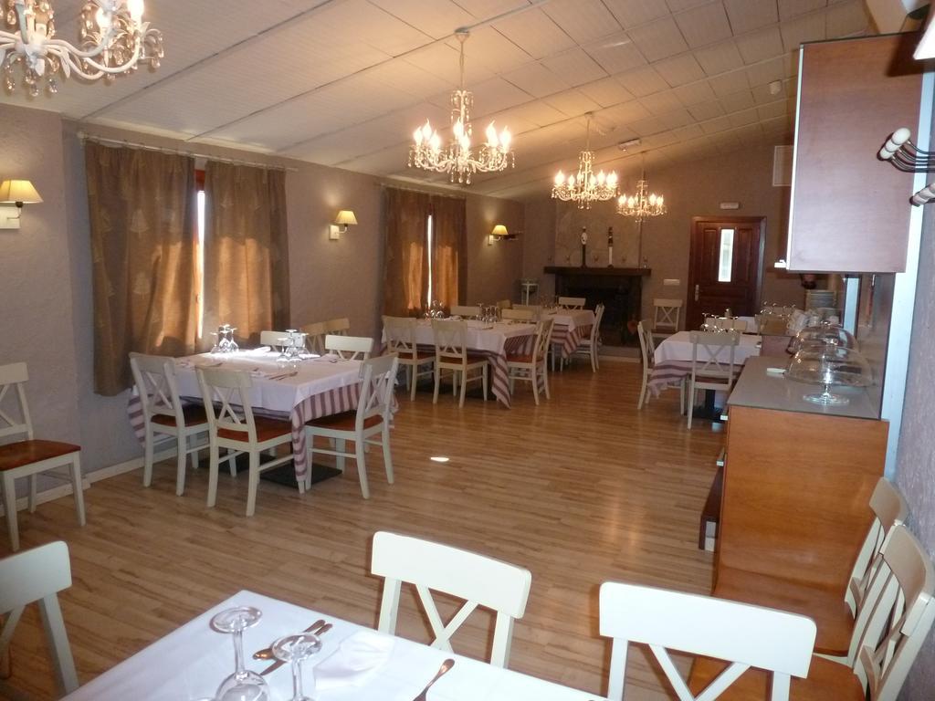Hotel H Con Encanto Binéfar Extérieur photo